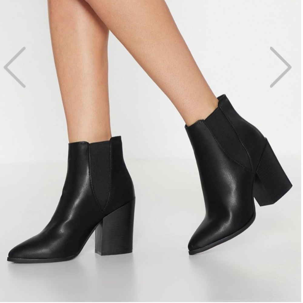 NWOB NastyGal Faux Leather Chelsea Booties